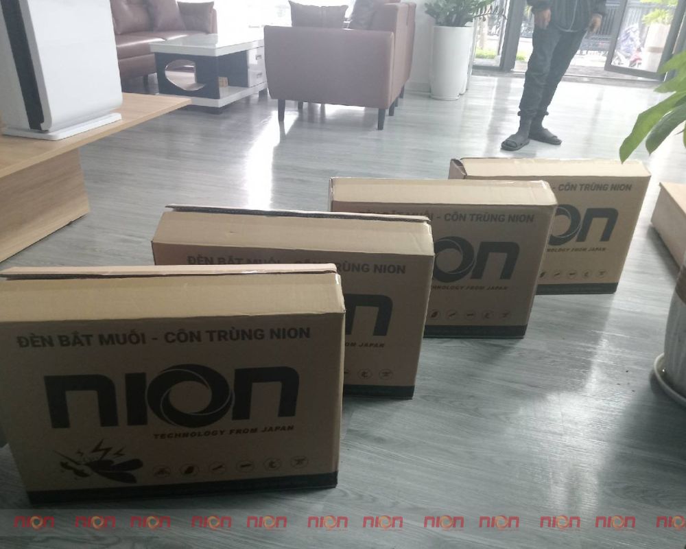 4 đèn bắt côn trùng Nion CN30 được bàn giao cho xưởng tại tỉnh Đồng Nai