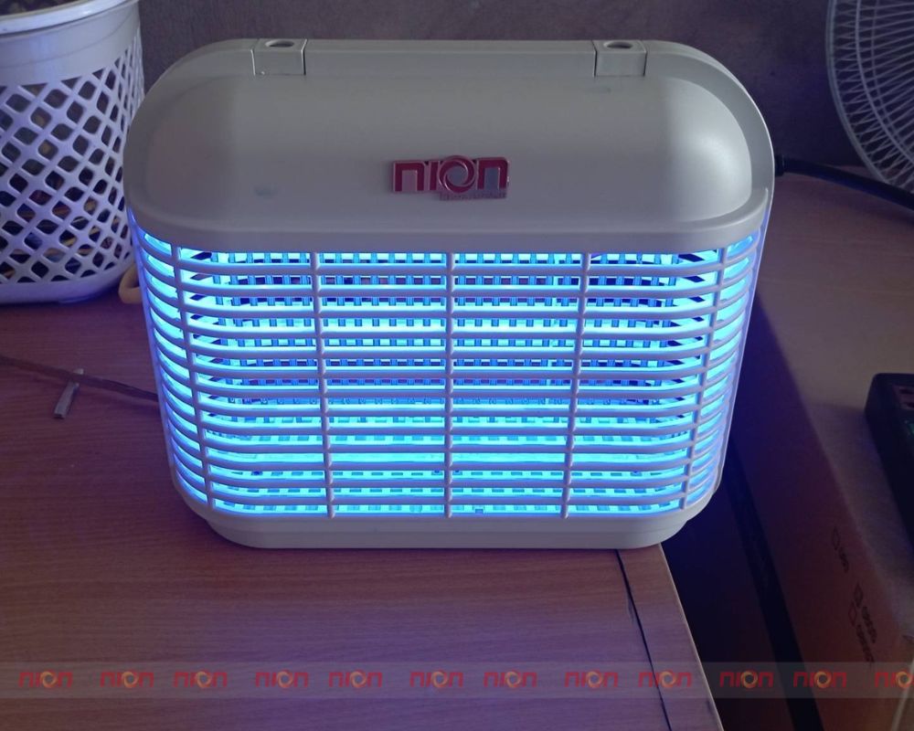 Đèn bắt muỗi treo tường Nion CN100 Pro - trợ thủ mới cho mỗi gia đình Đèn bắt muỗi treo tường Nion CN100 Pro - trợ thủ mới cho mỗi gia đình