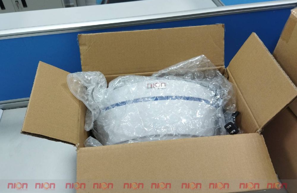 Bàn giao đèn chống muỗi bẫy dính C5-18 đến khách hàng Bàn giao đèn chống muỗi bẫy dính C5-18 đến khách hàng