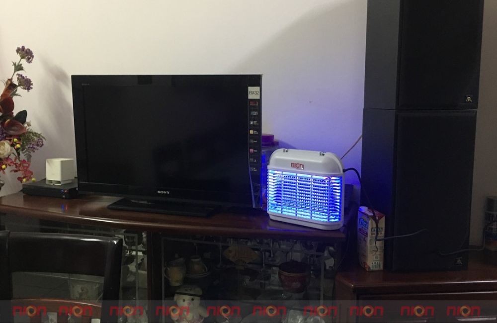 Đèn diệt côn trùng, muỗi CN100 Pro tại không gian gia đình ở Tân Bình, TPHCM Đèn diệt côn trùng, muỗi CN100 Pro tại không gian gia đình ở Tân Bình, TPHCM