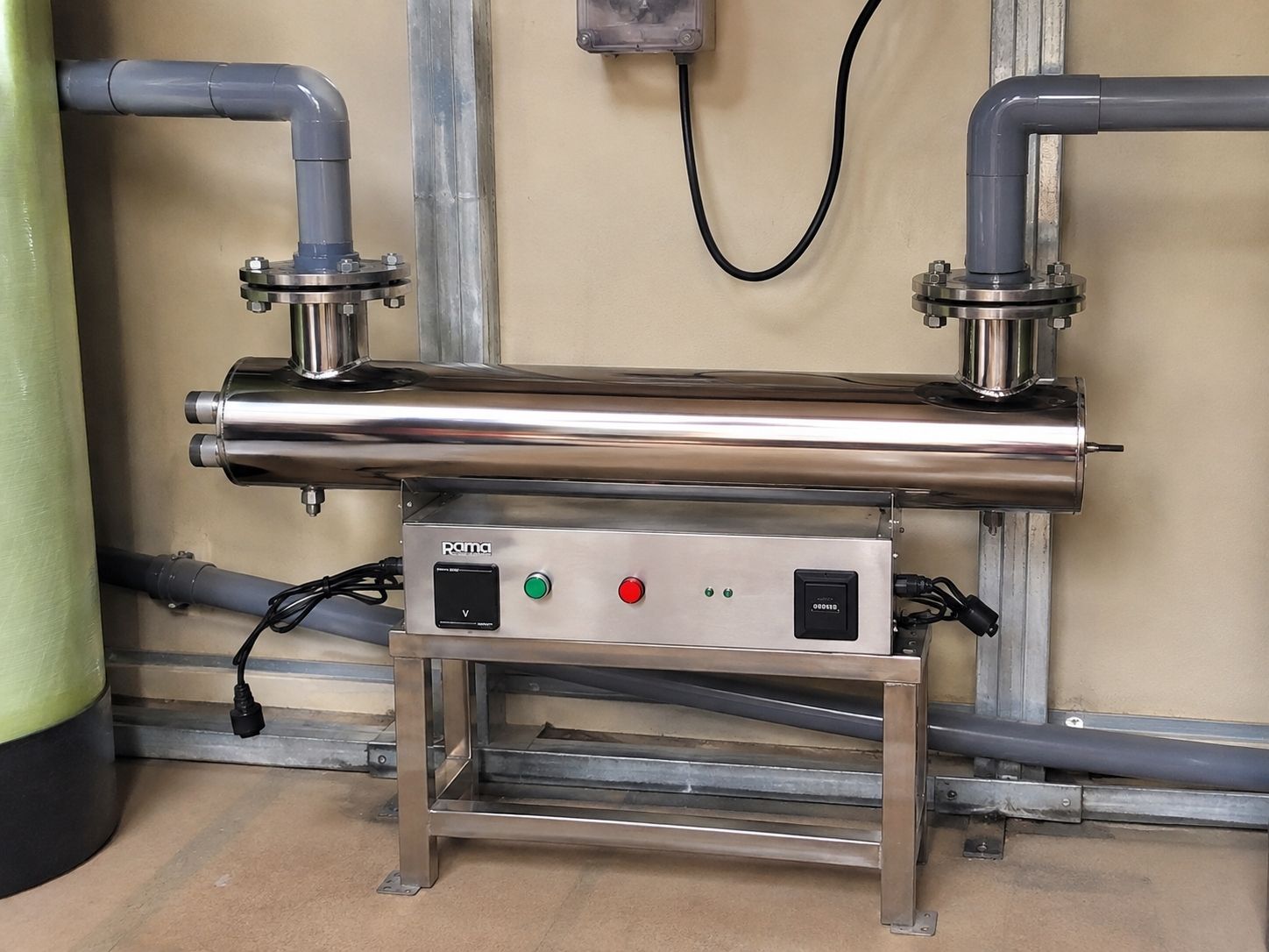 Những lợi ích khi đầu tư thiết bị UV xử lý nước Rama RUD-3B150W